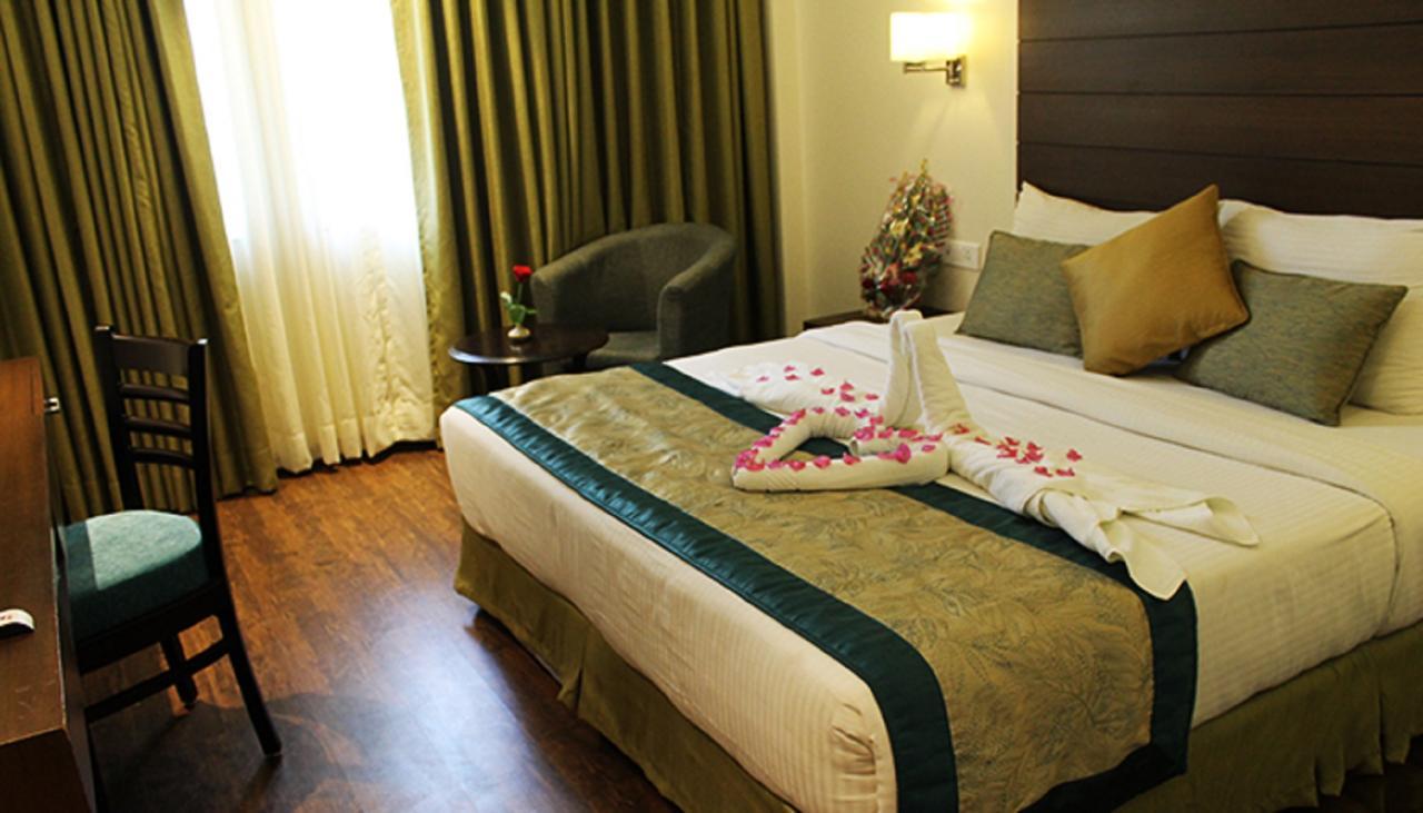Aravali Clarks Inn Alwar Exterior foto